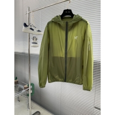 Arcteryx Sunscreen Jacket